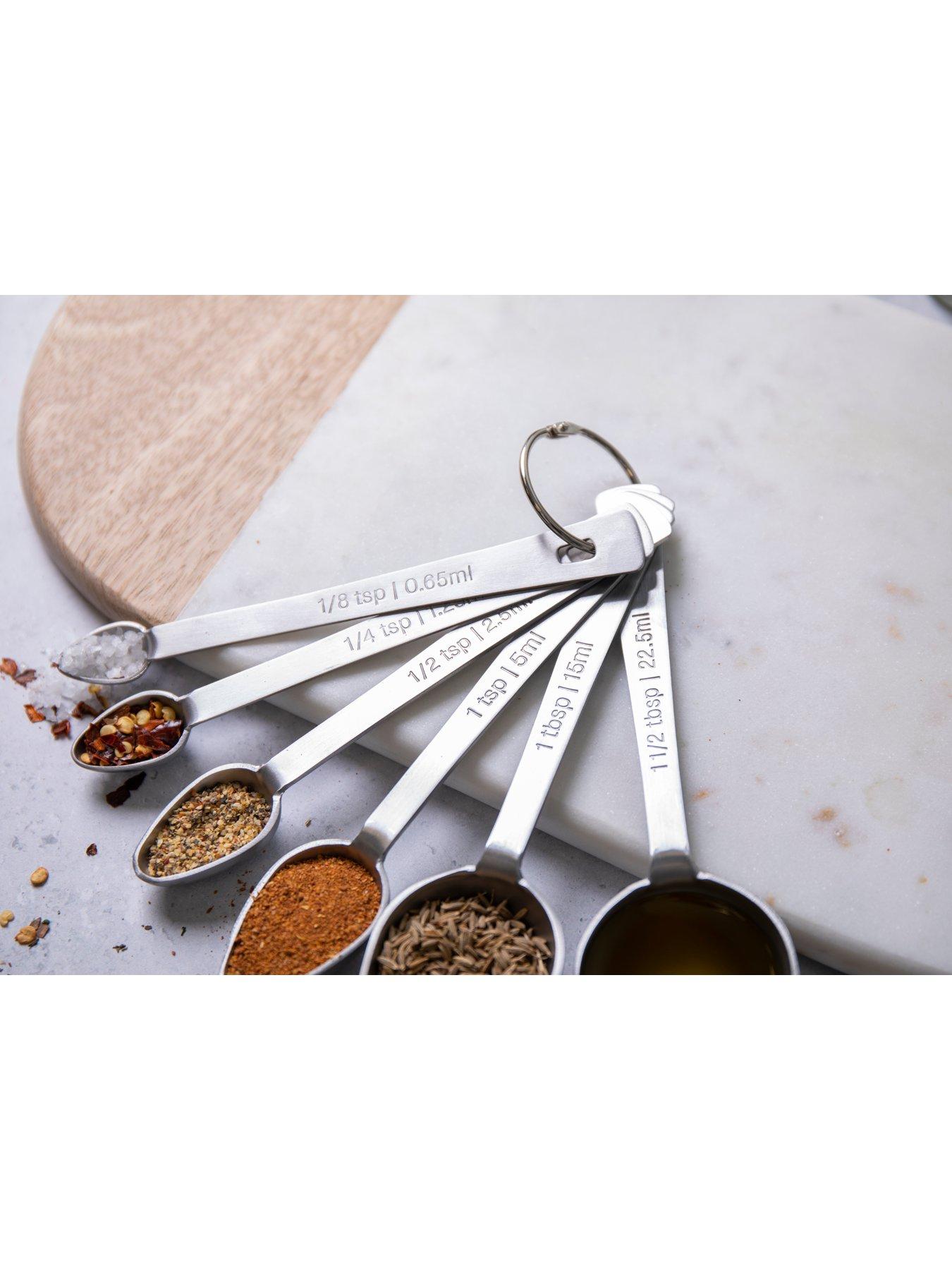 Image 4 of 5 of MasterClass Smart Space 5 Piece Measuring Spoon Set