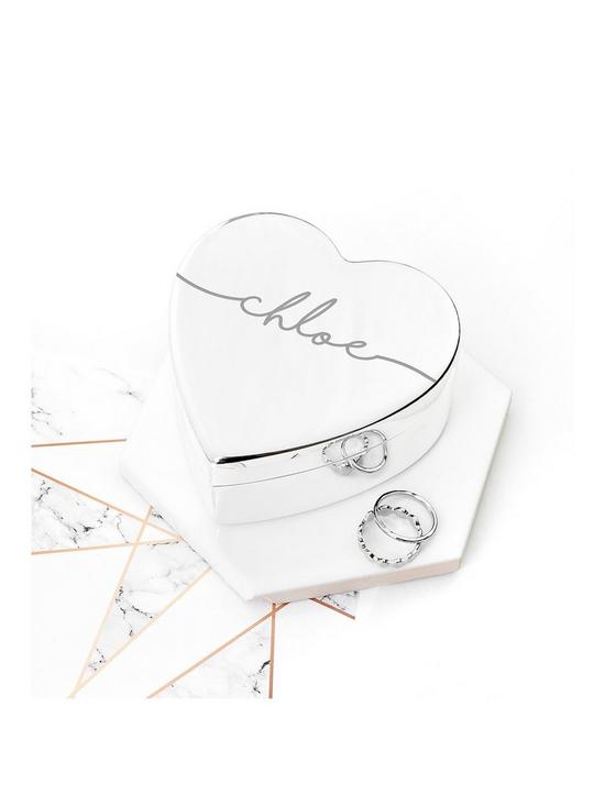 front image of treat-republic-bespoke-heart-jewellery-box