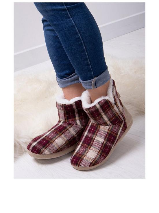 stillFront image of totes-tartan-boot-slippers