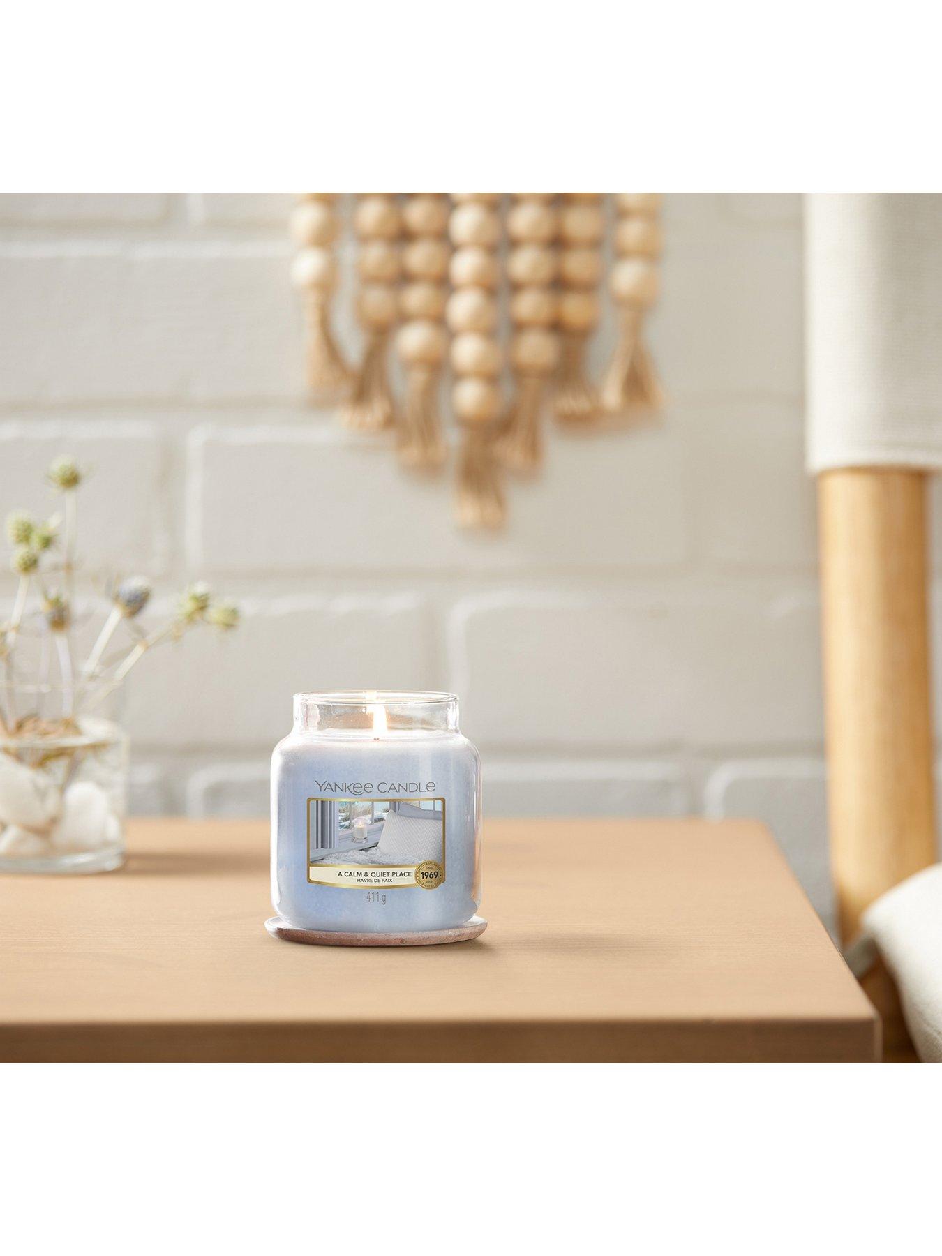 Yankee Candle A Calm and Quiet Place Medium Classic Jar Candle
