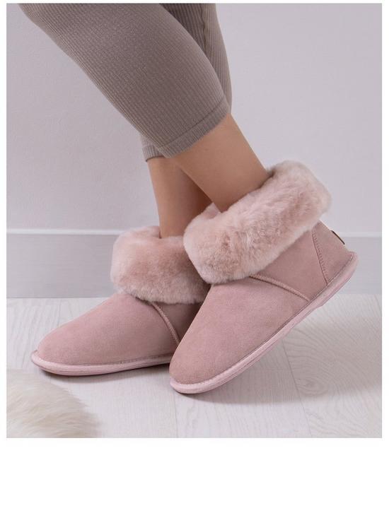 stillFront image of just-sheepskin-albery-sheepskin-bootie-slipper-pink