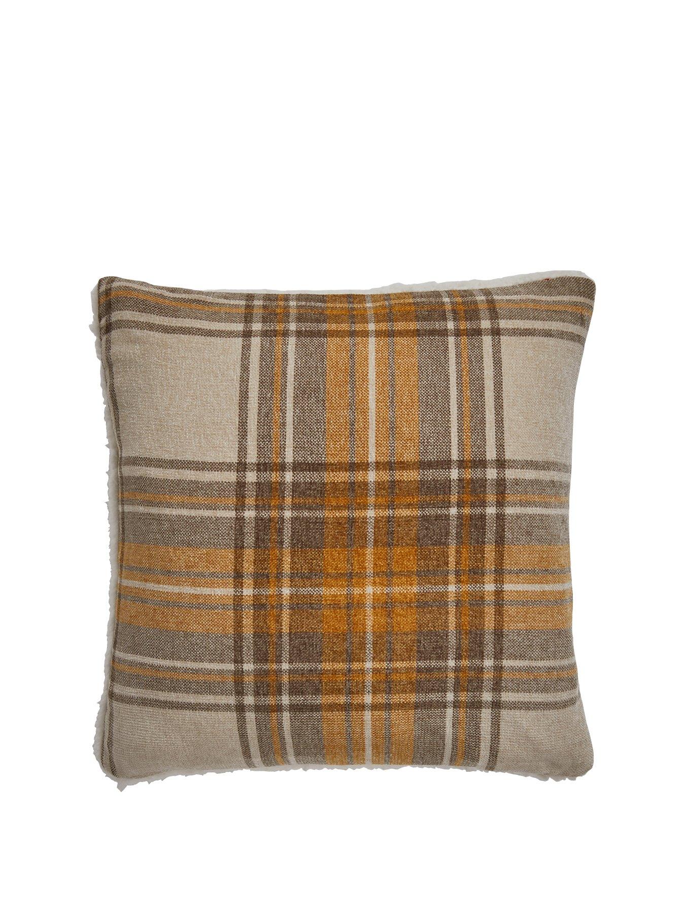 undefined Chenille Check With Sherpa Cushion