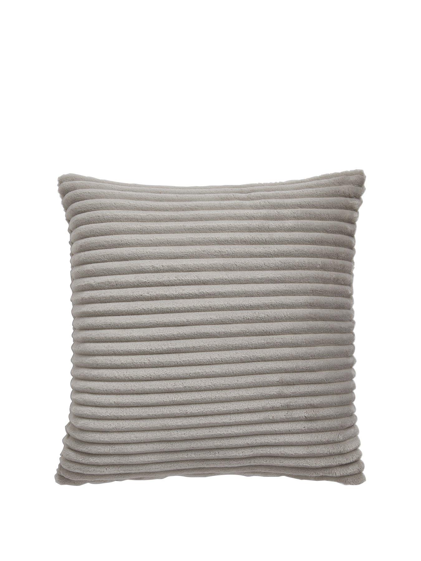 the-very-collection-ribbon-velour-cushion
