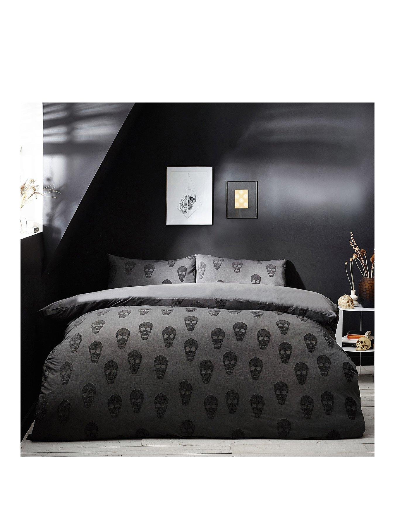 Image 2 of 4 of Furn Tufted Skulls 100% Cotton Black Halloween Duvet Set