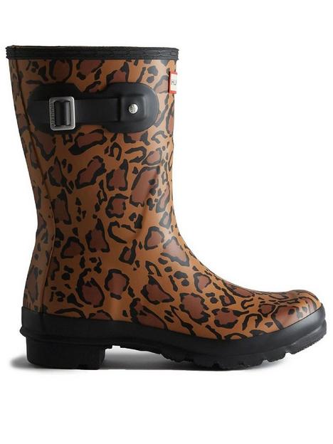 hunter-original-short-leopard-print-wellington-boots