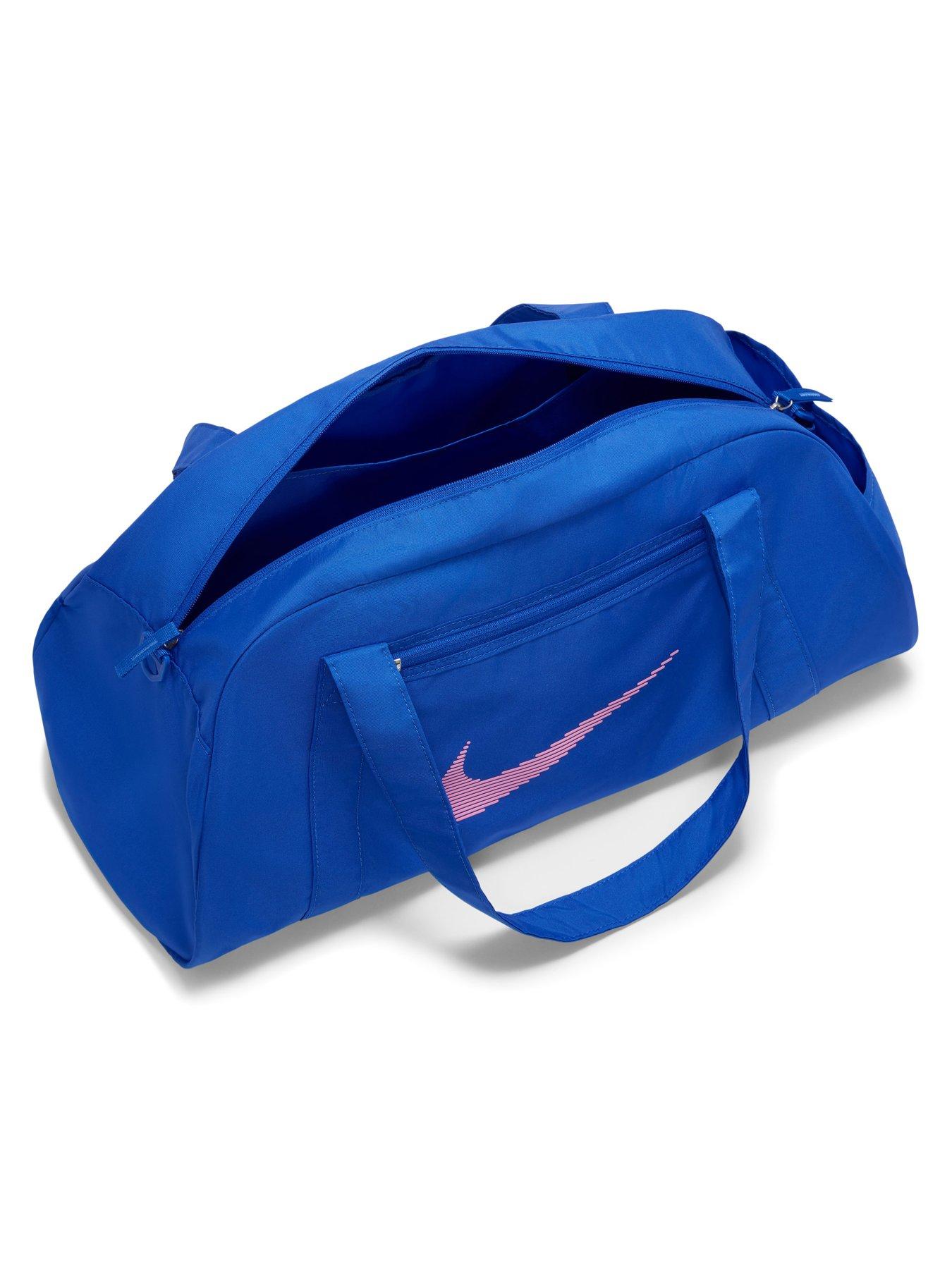  image of nike-gym-club-holdall