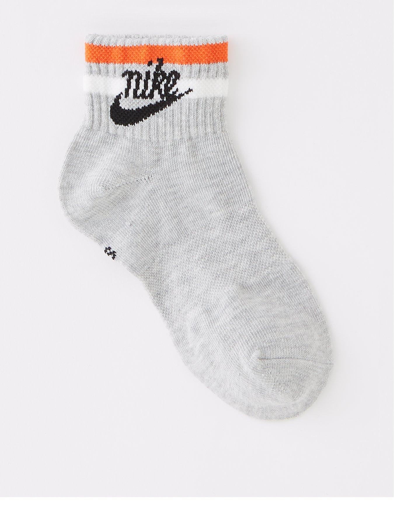 Nike socks with swoosh on clearance front