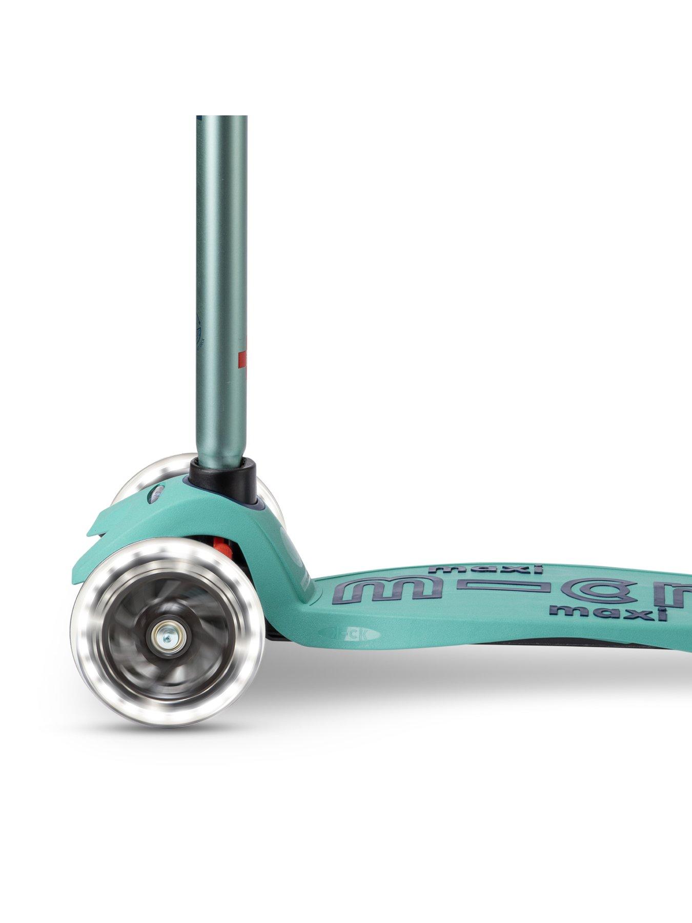  image of micro-scooter-eco-maxi-deluxe-led-scooter-mint