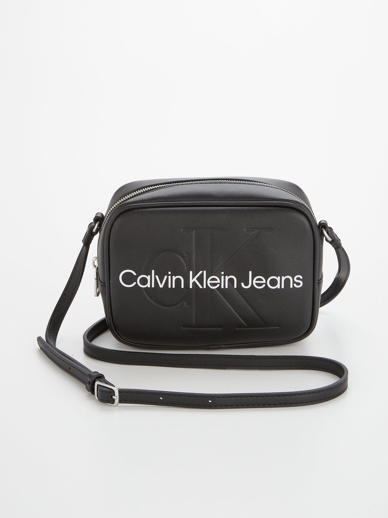 Calvin Klein - Cross body bag