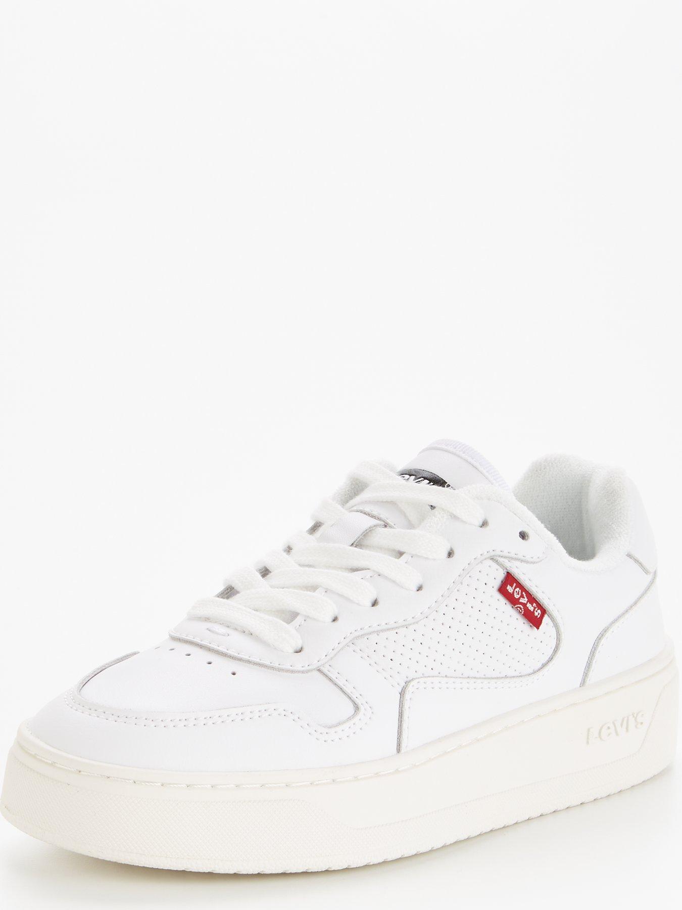 Levis hot sale trainers white