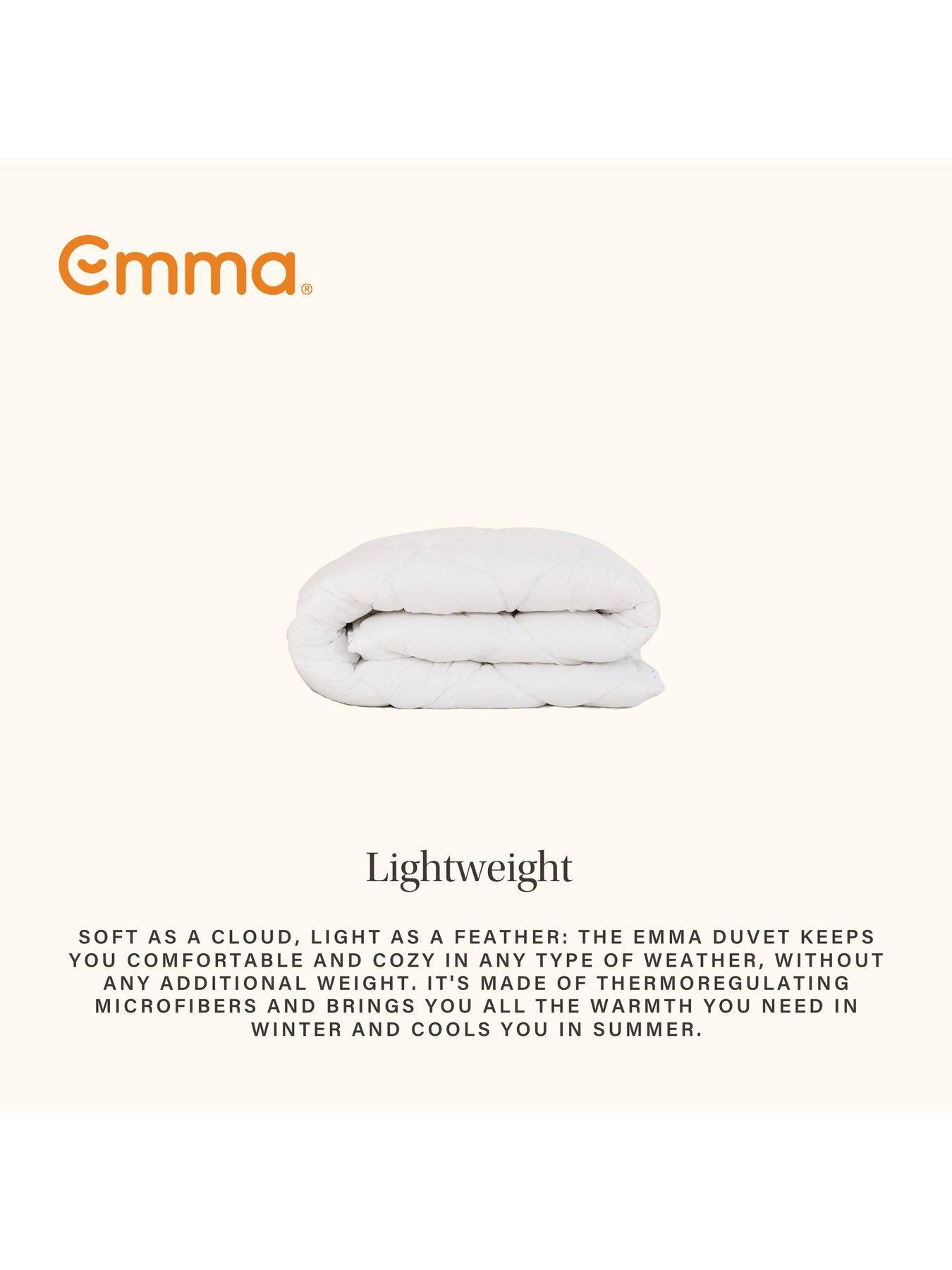 Image 4 of 8 of Emma Cloud Duvet