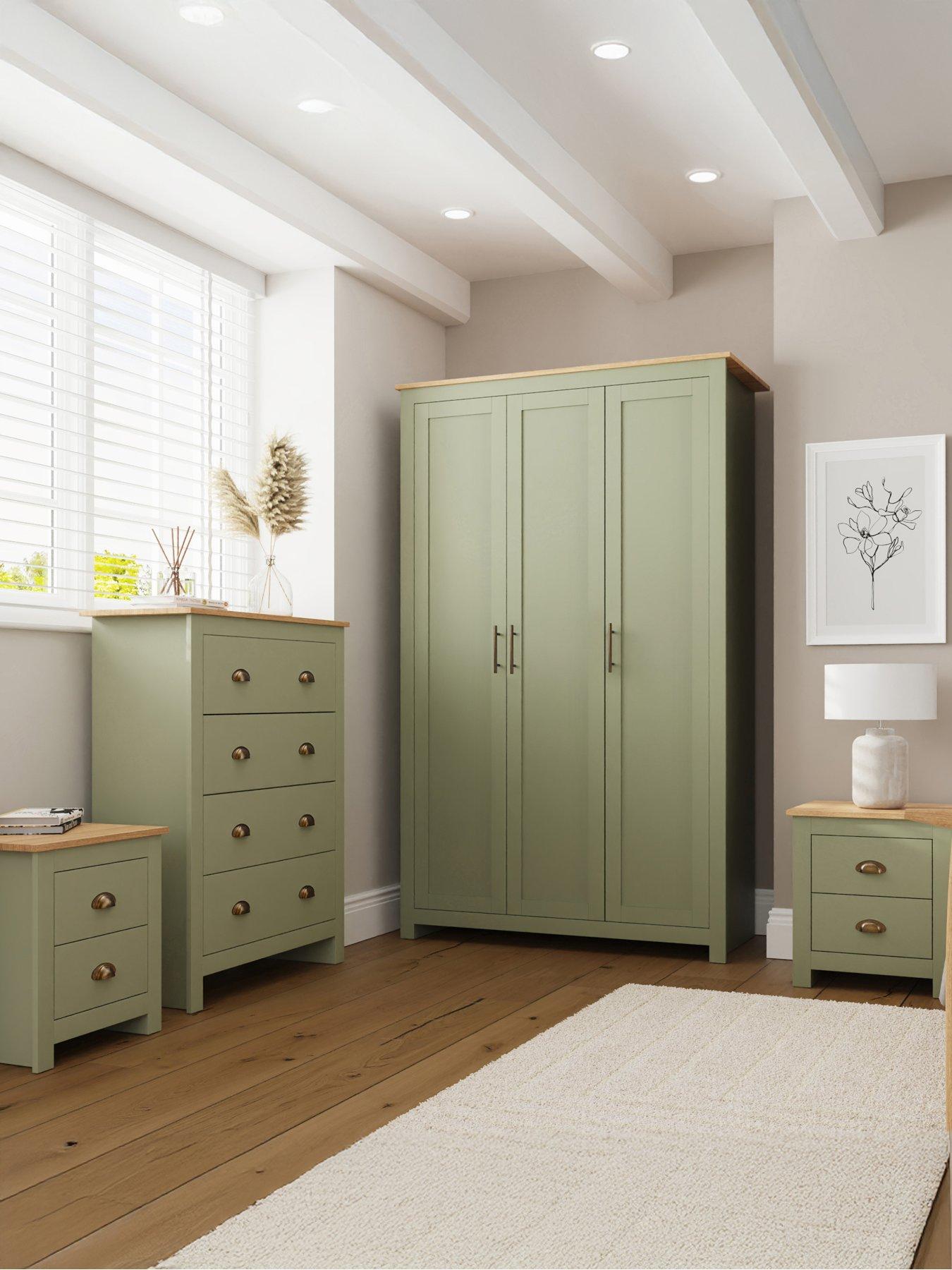 GFW Lancaster 4 Piece Package - 3 Door Wardrobe, 4 Drawer Chest and 2 Bedside Chests