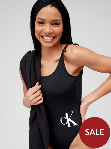 calvin-klein-swimsuit-headband-amp-towel-gift-set-black