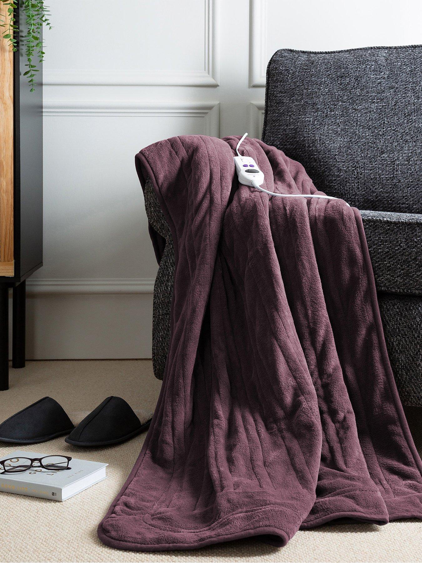  image of slumberdown-comfy-hugs-heated-throw-in-plum