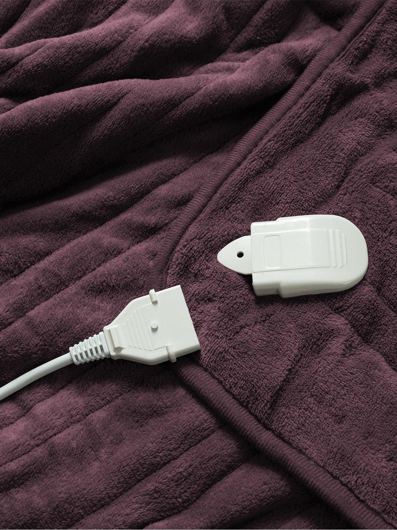  image of slumberdown-comfy-hugs-heated-throw-in-plum