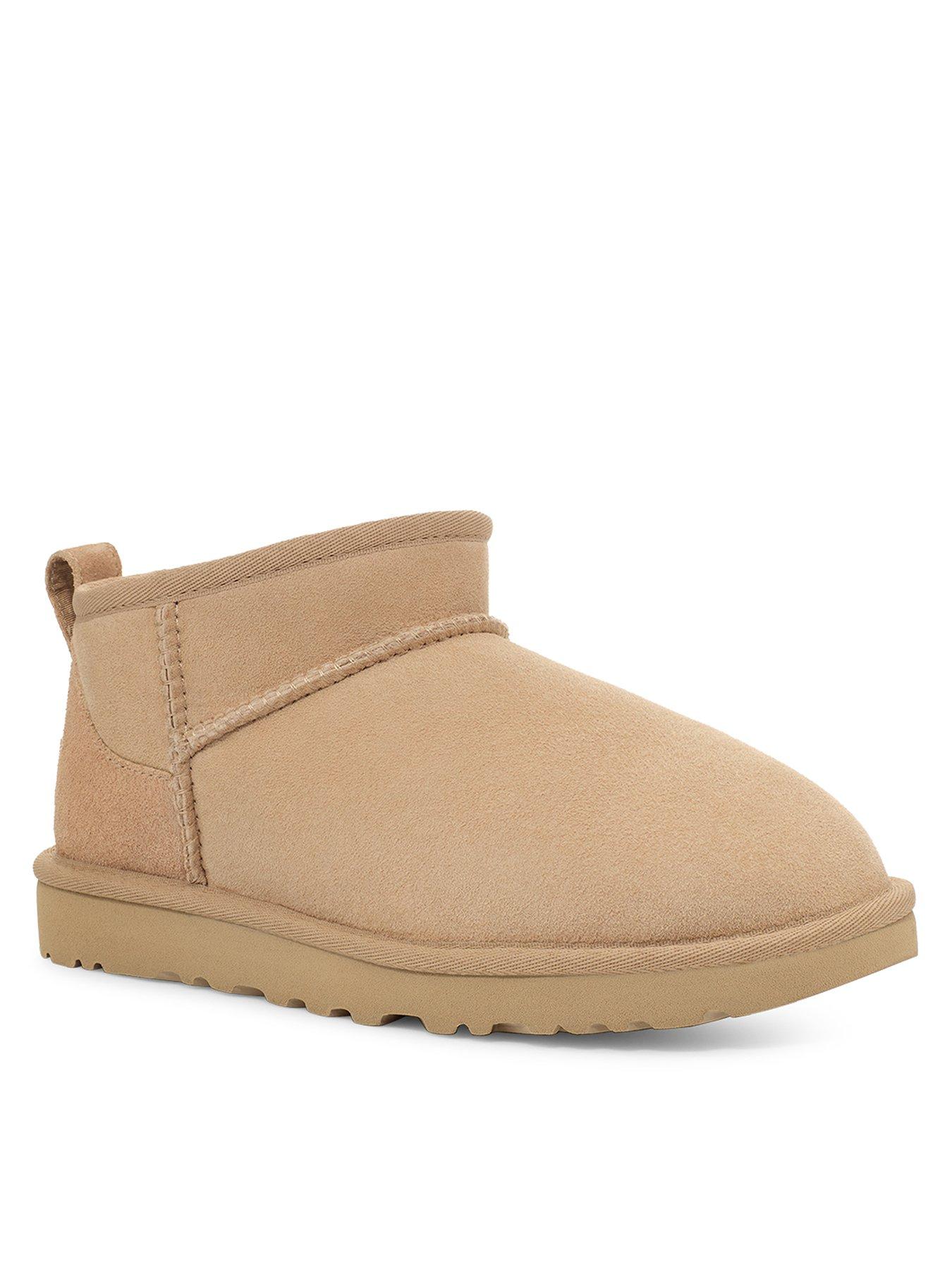 Ugg mini hot sale classic beige