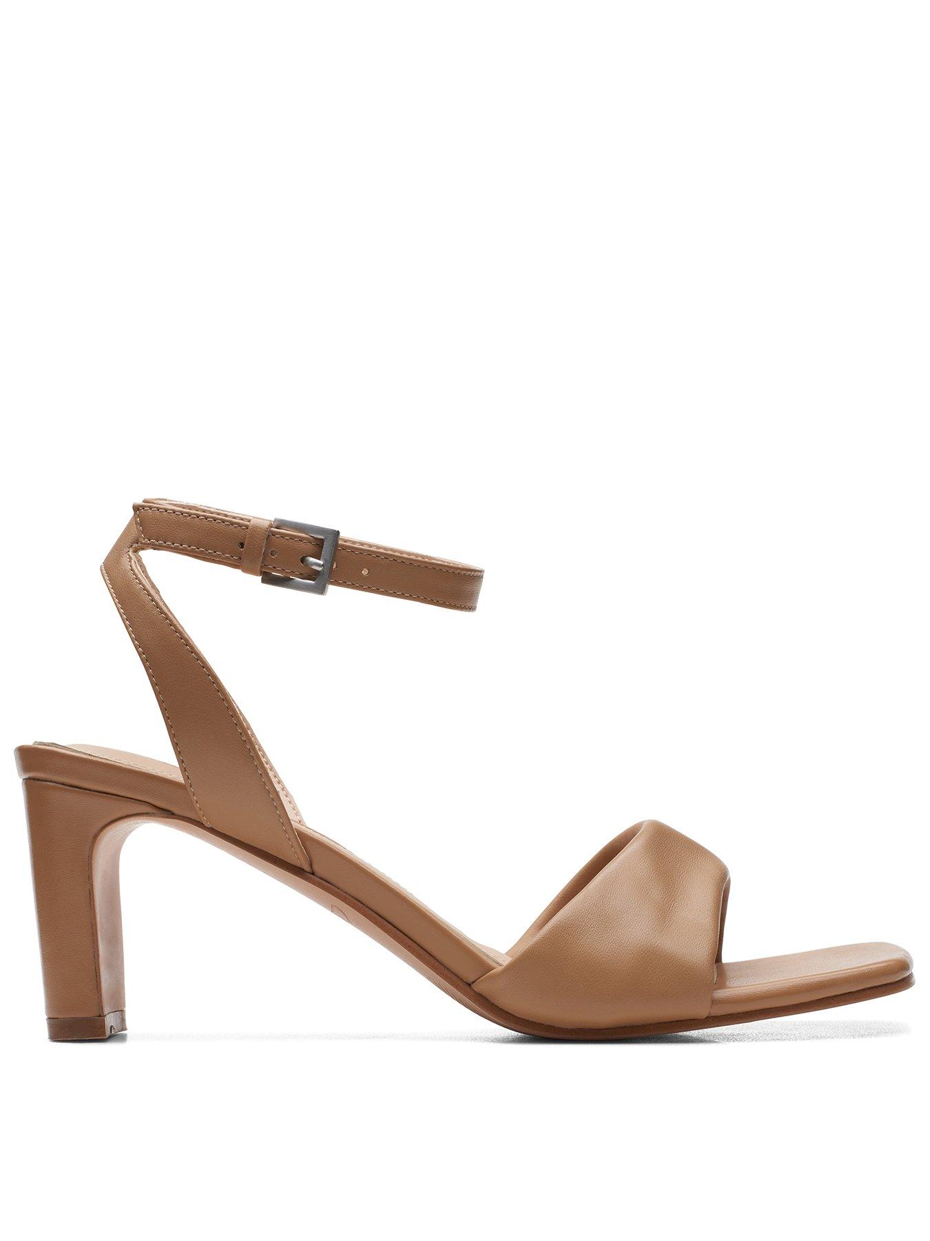 clarks-seren65-strap-heeled-sandals-camel