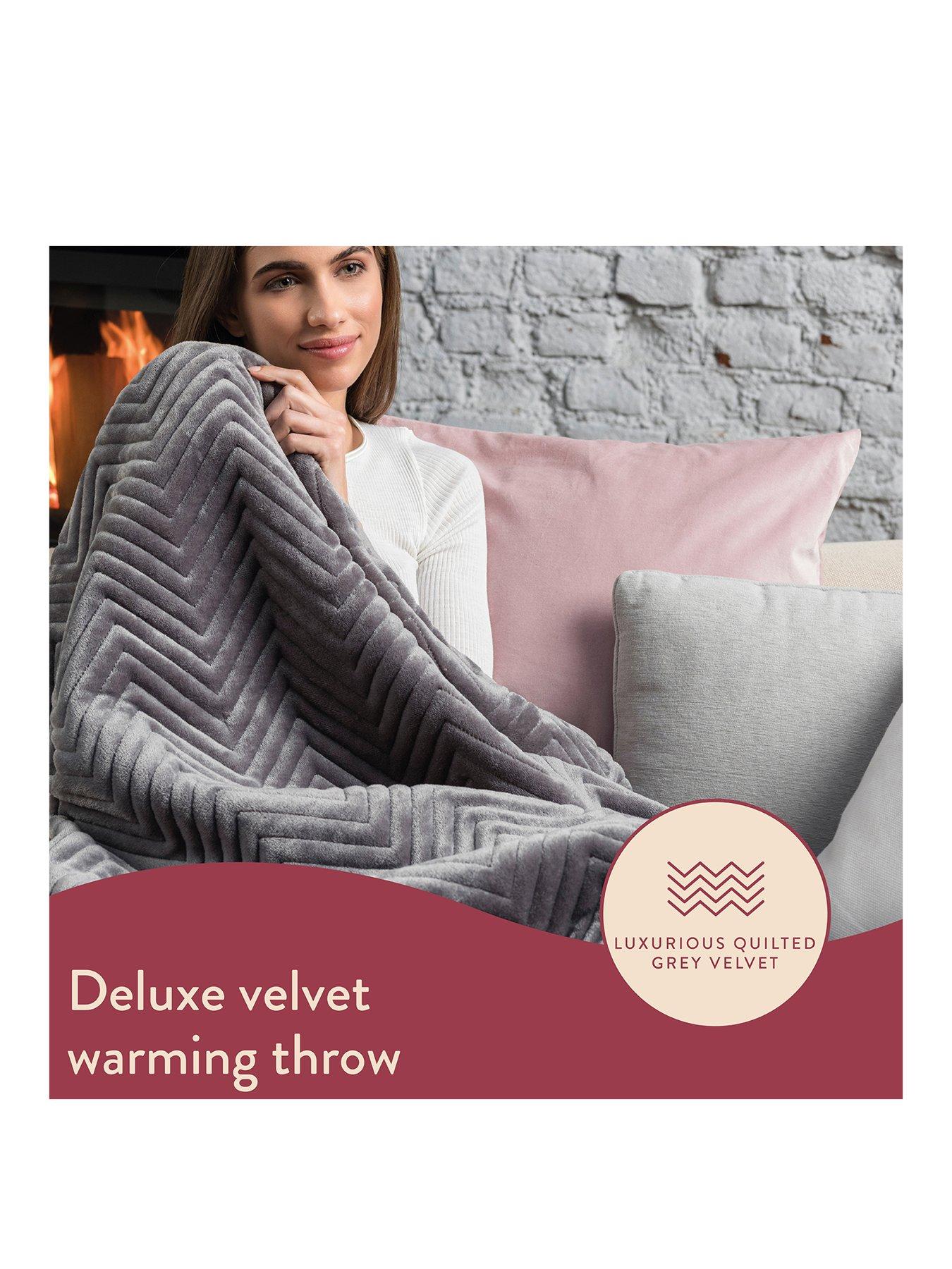 Dreamland Hurry Home Deluxe Velvet Warming Throw Grey