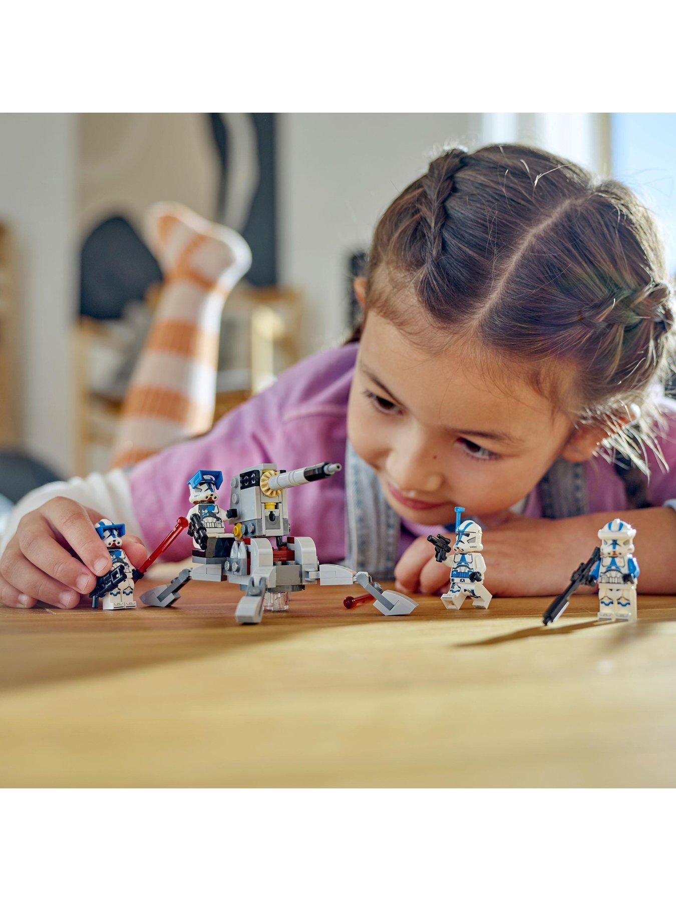 Image 6 of 8 of LEGO Star Wars 501st Clone Troopers&trade; Battle Pack 75345