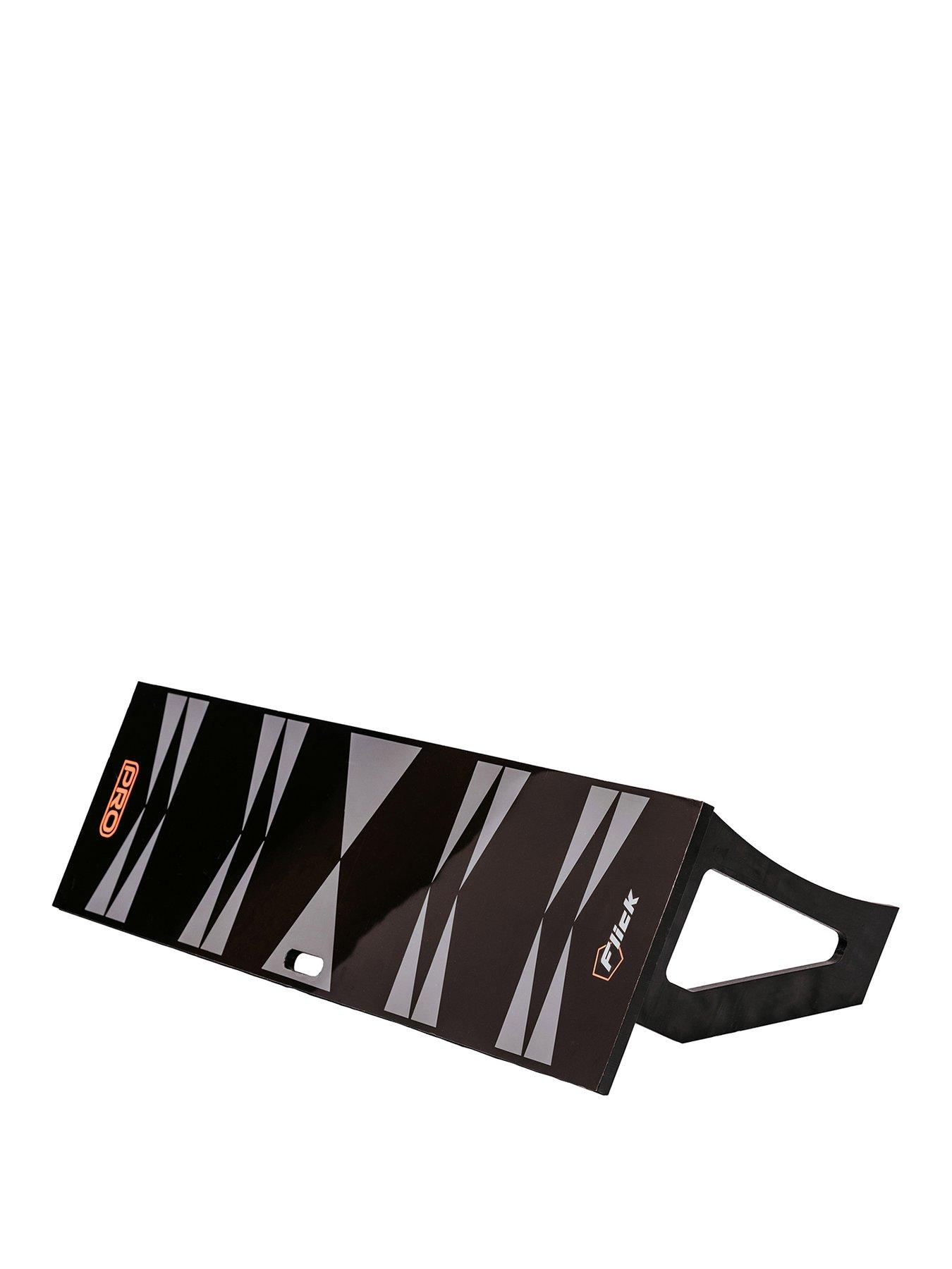 football-flick-pro-wall-rebounder