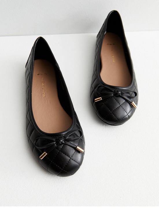 front image of new-look-wide-fit-black-quilted-leather-look-bow-ballerina-pumps