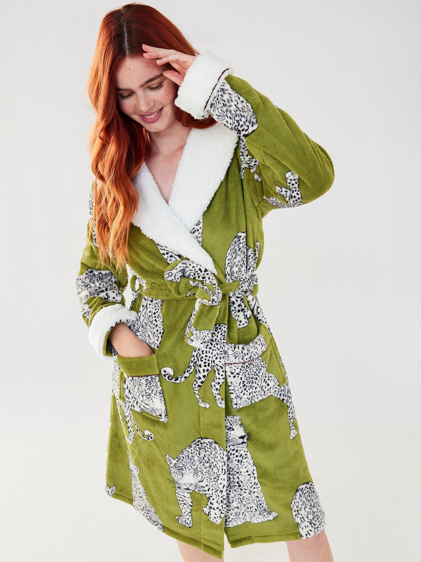 CHELSEA PEERS Olive Leopard Fluffy Dressing Gown