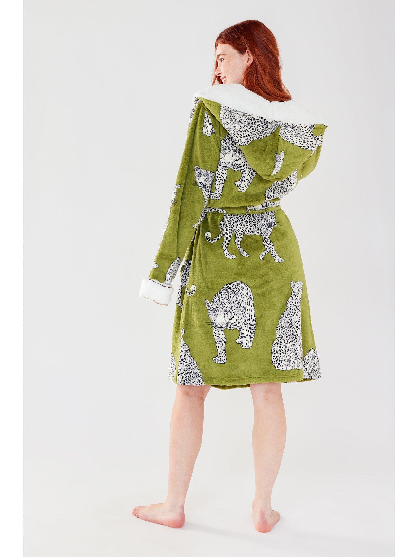 CHELSEA PEERS Olive Leopard Fluffy Dressing Gown
