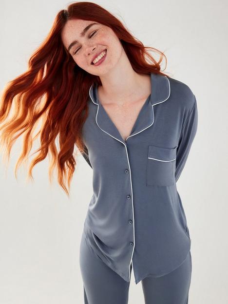 chelsea-peers-slate-modal-regular-button-up-long-pyjama-set