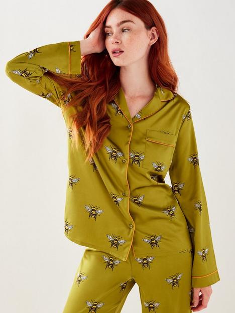 chelsea-peers-olive-bee-satin-regular-button-up-long-pyjama-set