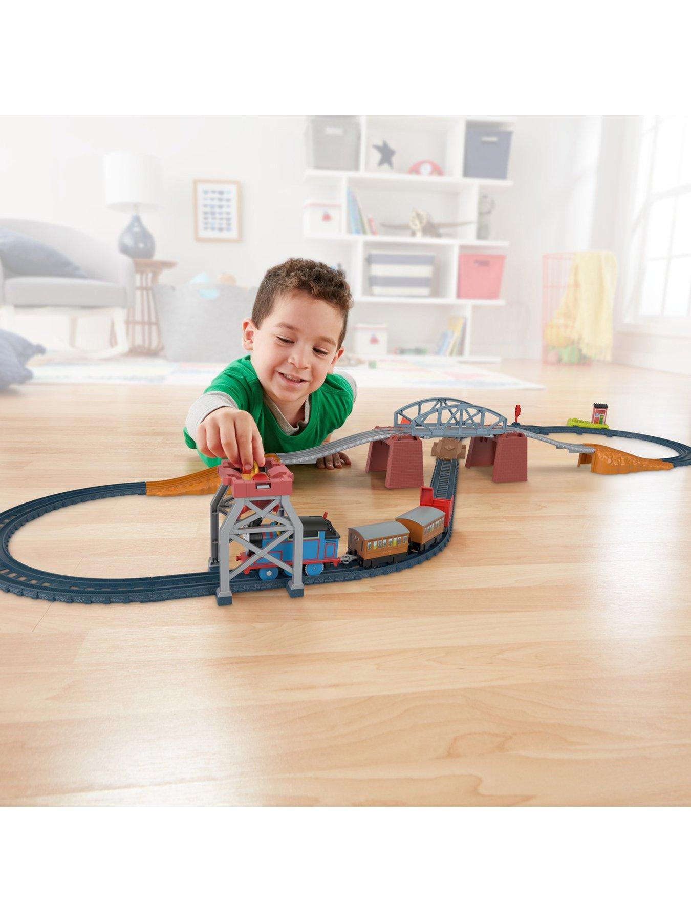 Thomas & Friends 3-in-1 Package Pickup Train Trackset