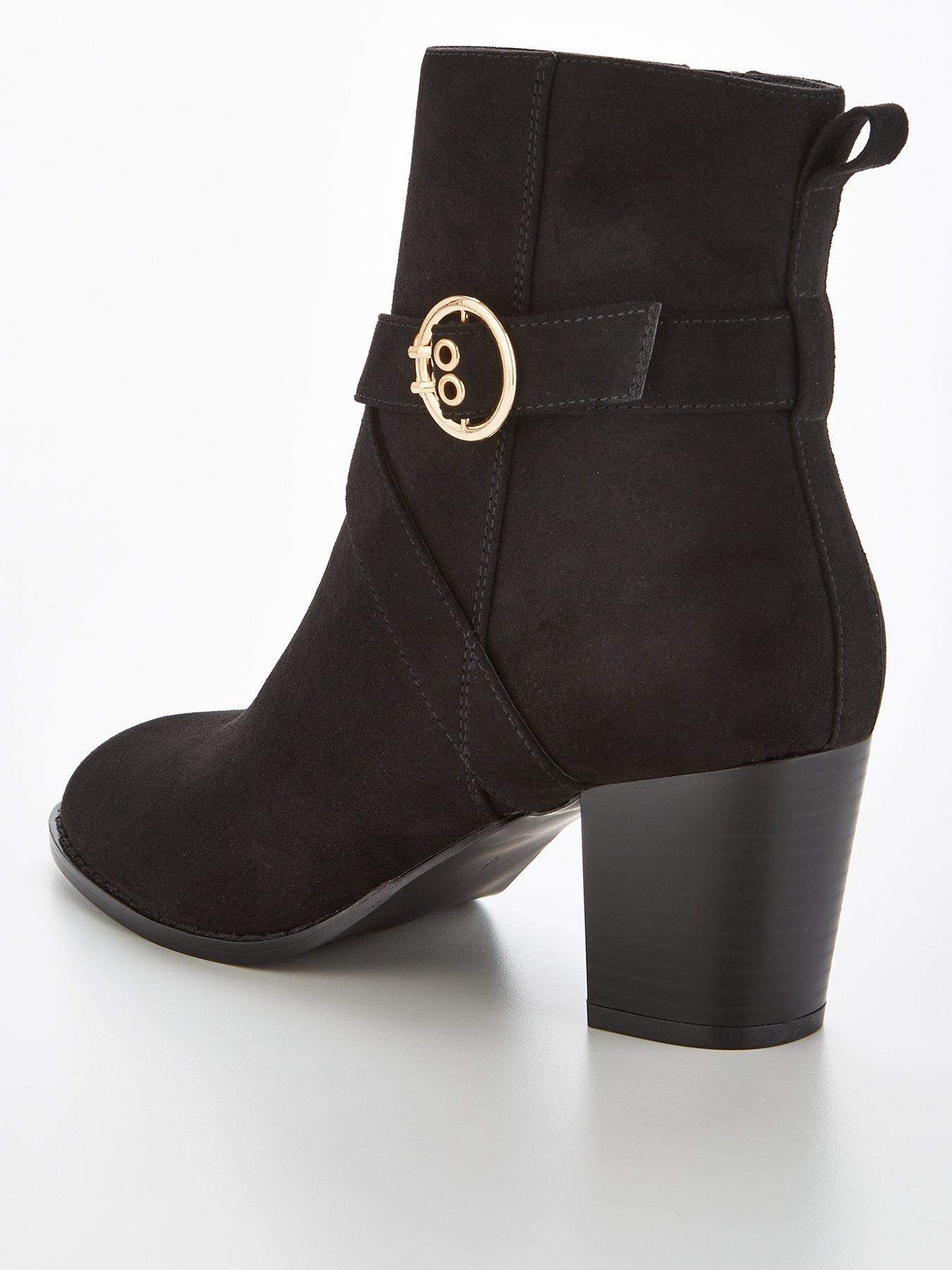 Black strappy hot sale bootie heels