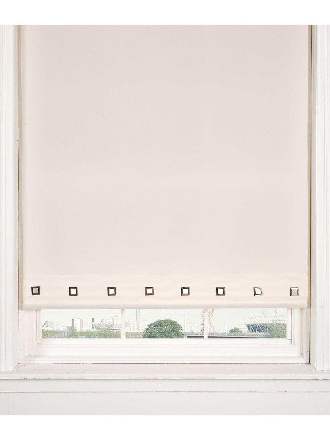 The Very Collection Plain Eyelet Roller Blind