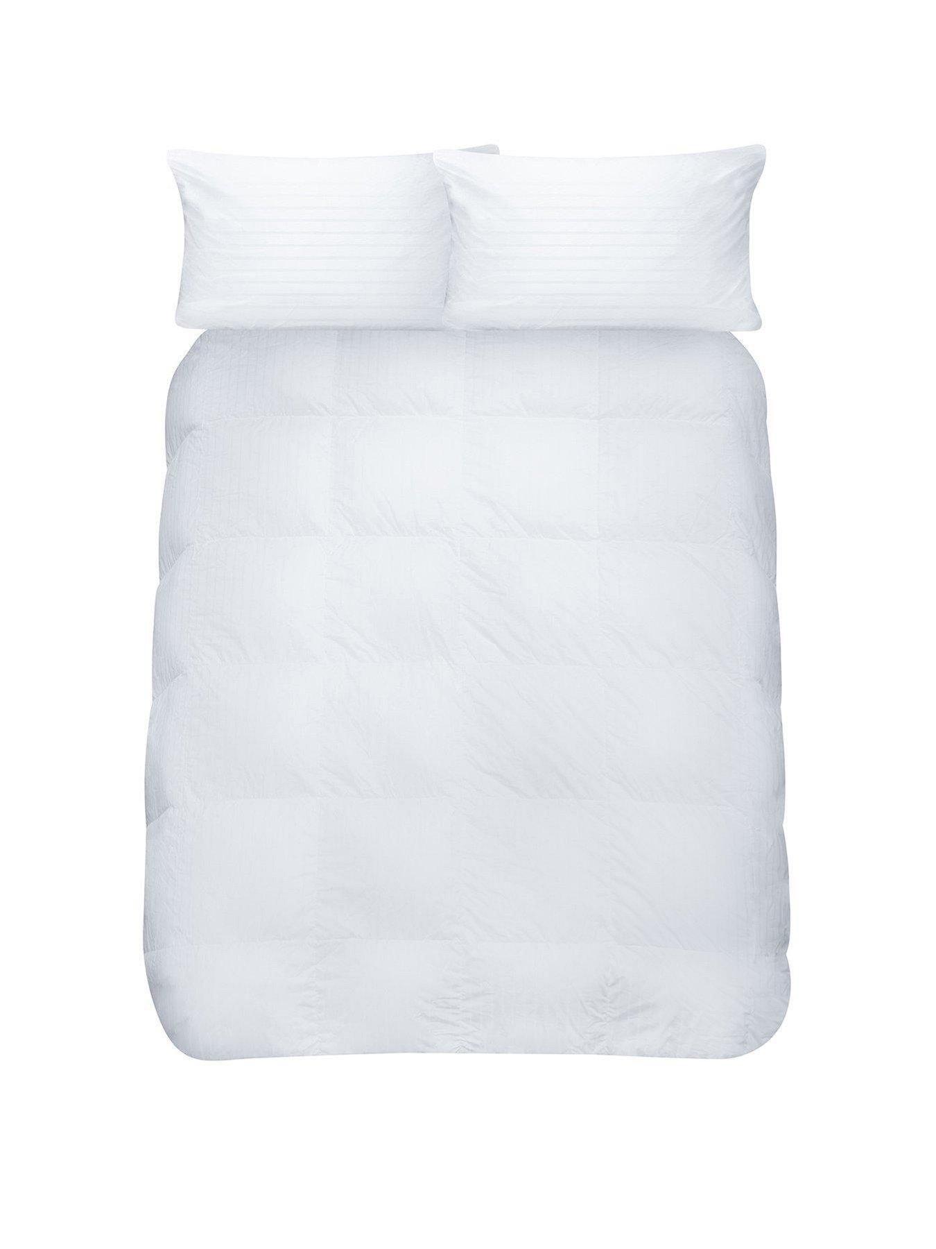 undefined Duck Feather and Down 13.5 Tog Duvet - White