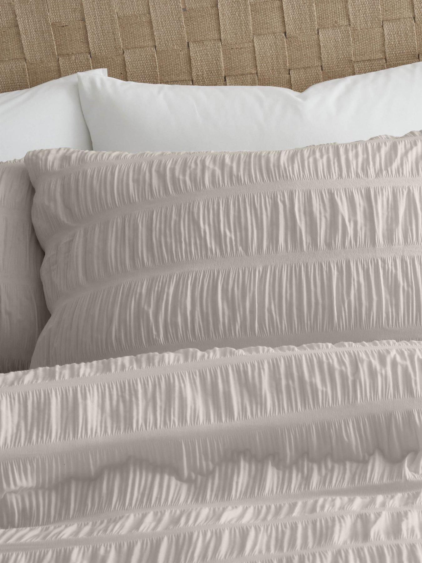 Image 3 of 5 of Catherine Lansfield Seersucker Duvet Cover Set in Natural