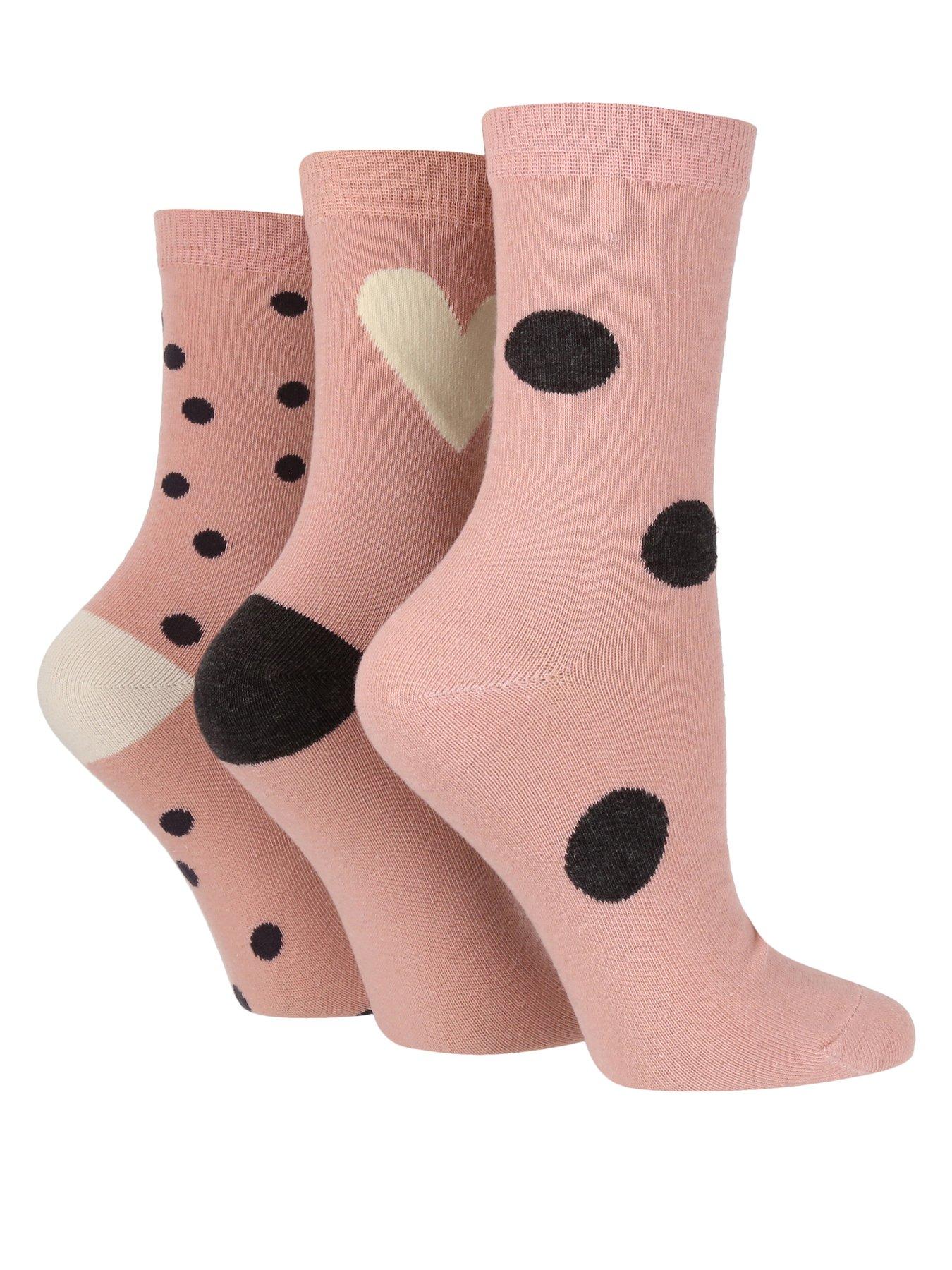 caroline-gardner-3pk-spotheart-socks