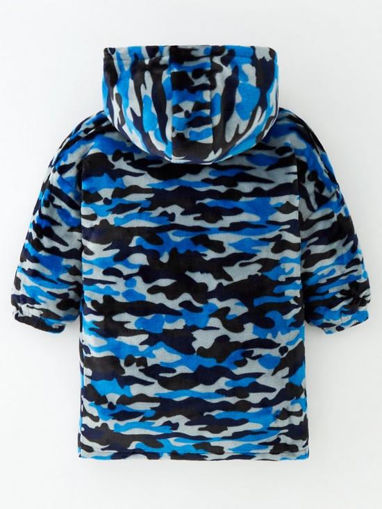 back image of mini-v-by-very-boys-fleece-camo-hooded-blanket