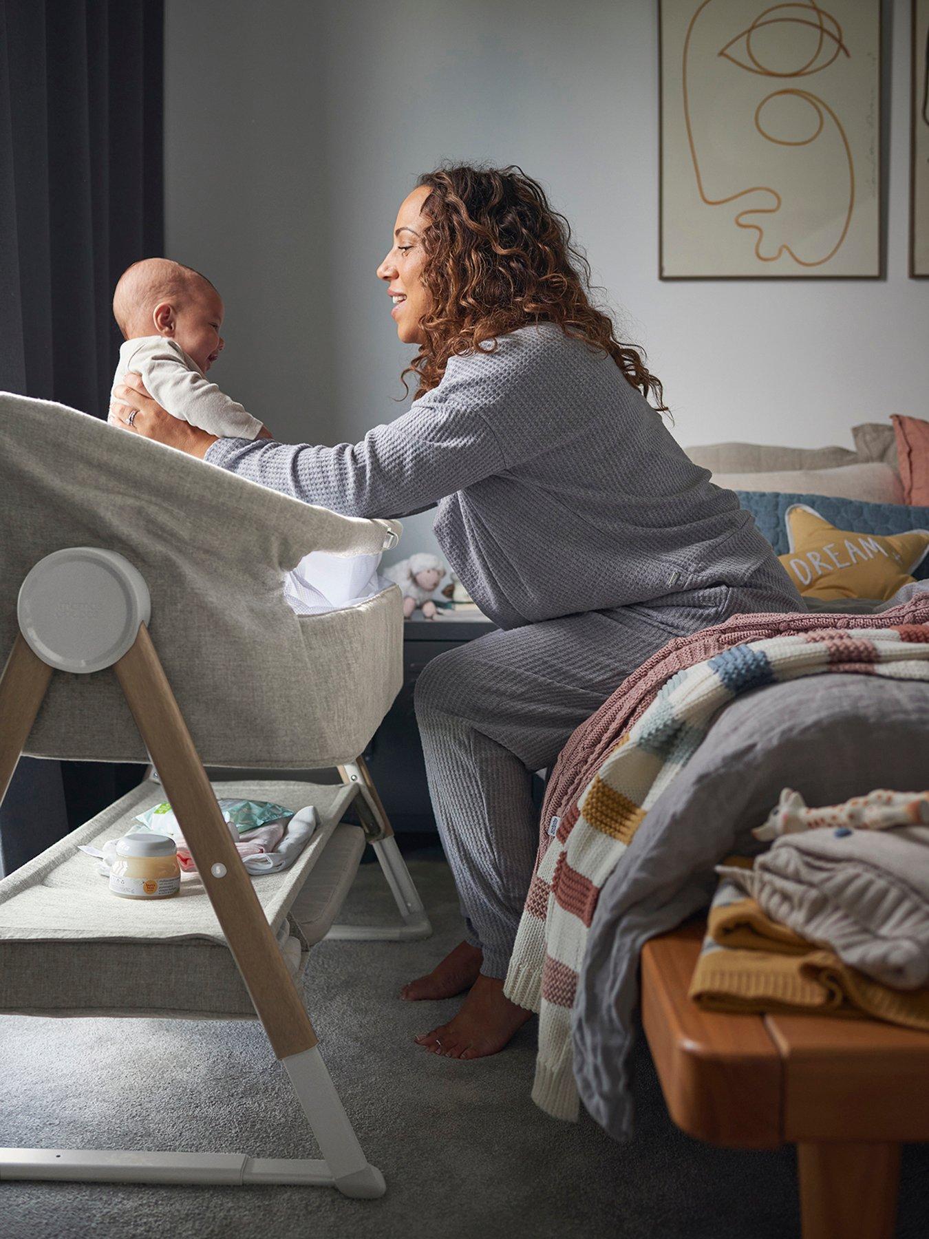 mamas-papas-lua-bedside-crib-beige