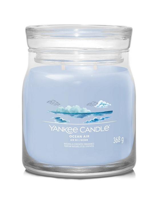 front image of yankee-candle-signature-collection-medium-jar-candle-ndash-ocean-air