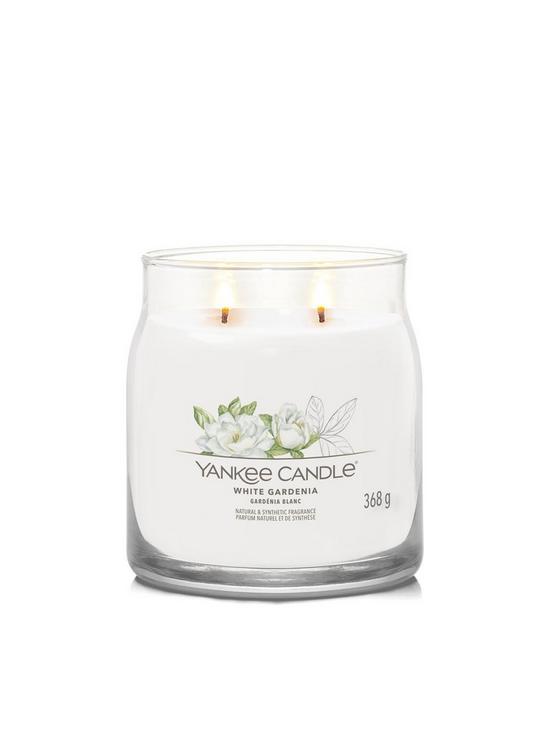 stillFront image of yankee-candle-signature-collection-medium-jar-candle-ndash-white-gardenia