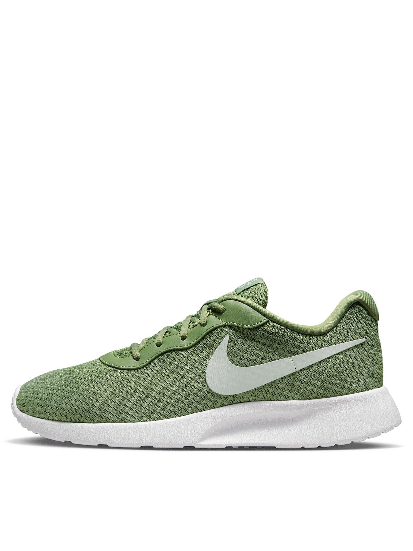 Nike tanjun shop premium trainers mens