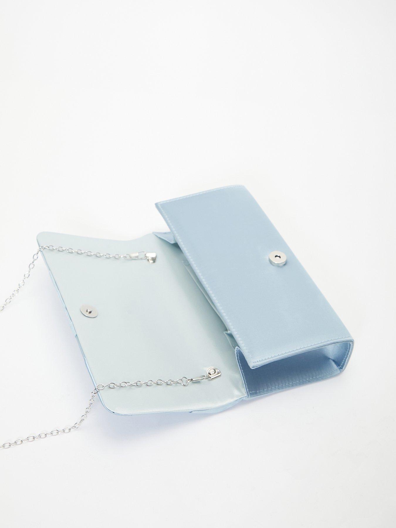Image 4 of 4 of Quiz Satin Twist Clutch Bag