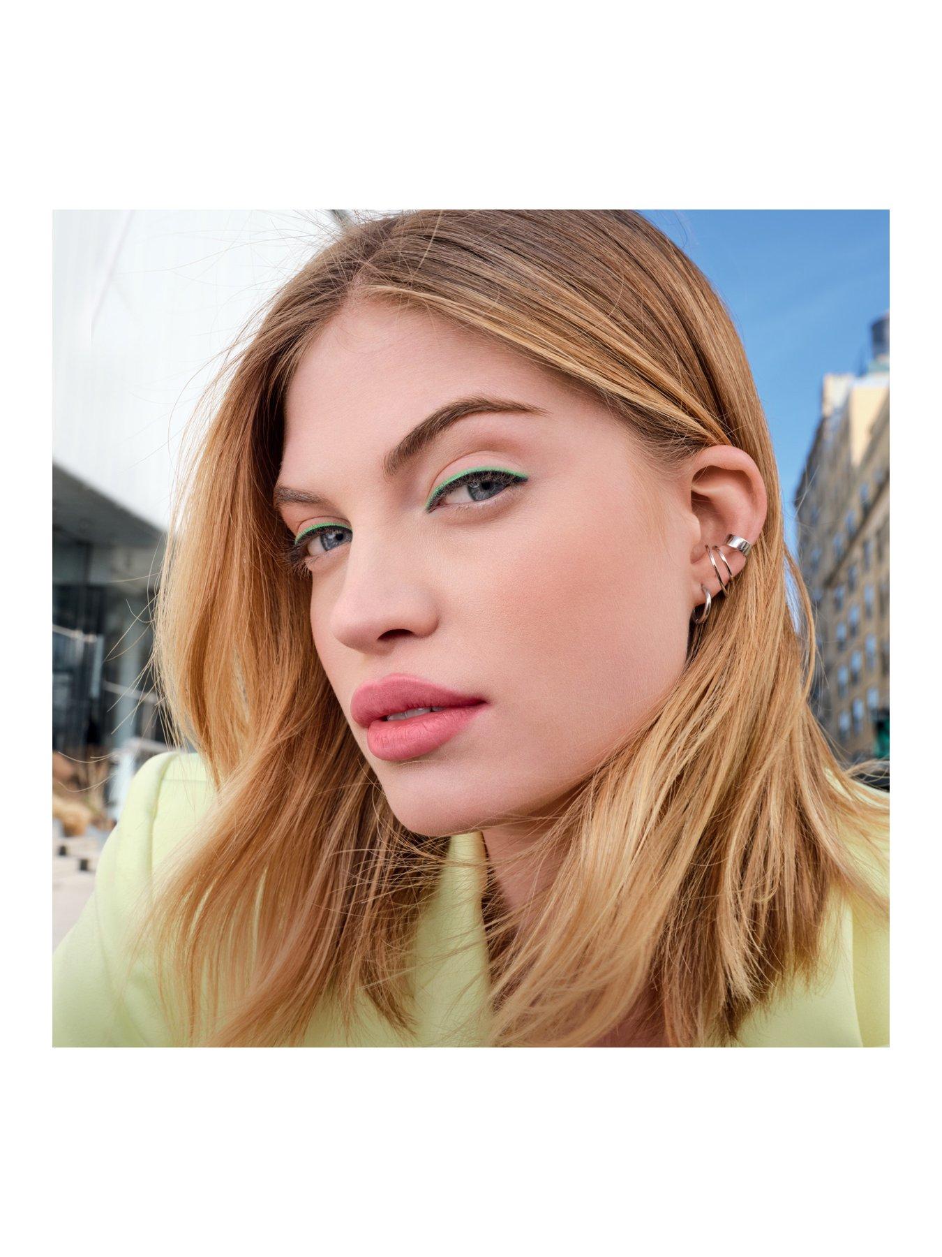 Image 7 of 7 of MAYBELLINE SuperStay 24H Hybrid Powder Foundation