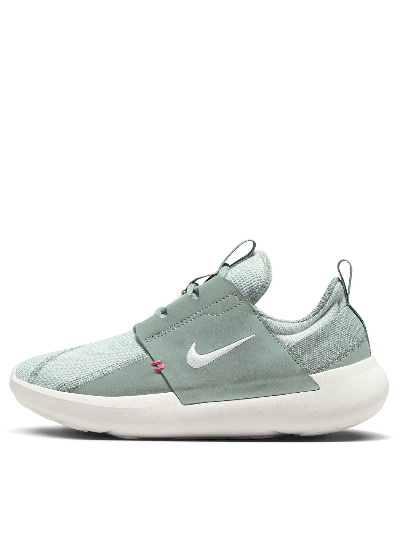 Nike silver hotsell grey trainers