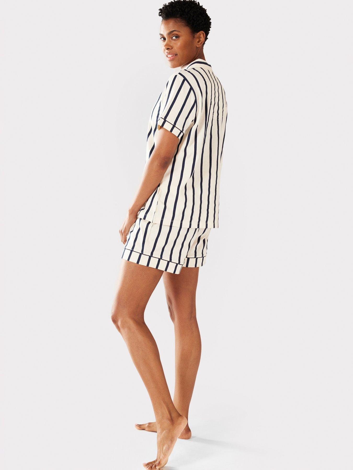 Image 3 of 6 of CHELSEA PEERS V Neck&nbsp;Button Up&nbsp;Short Pyjama Set - Navy Stripe