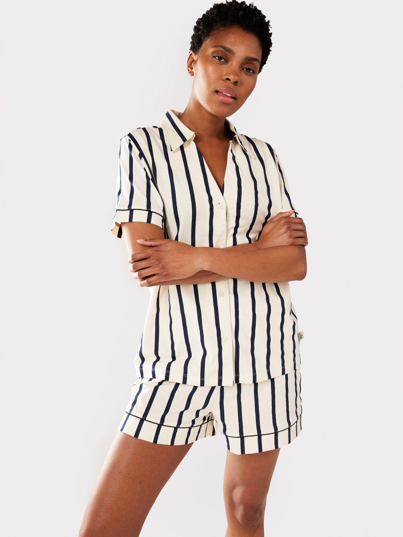 Image 4 of 6 of CHELSEA PEERS V Neck&nbsp;Button Up&nbsp;Short Pyjama Set - Navy Stripe
