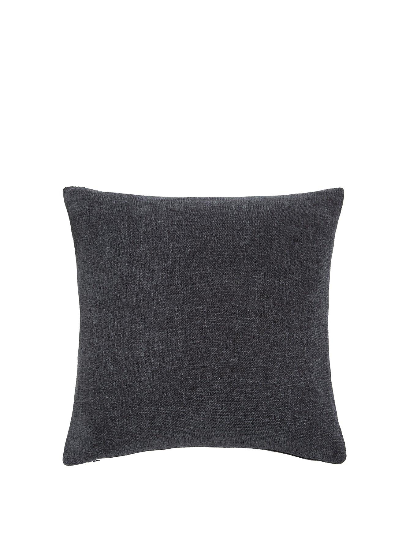 everyday-supersoft-chenille-cushion