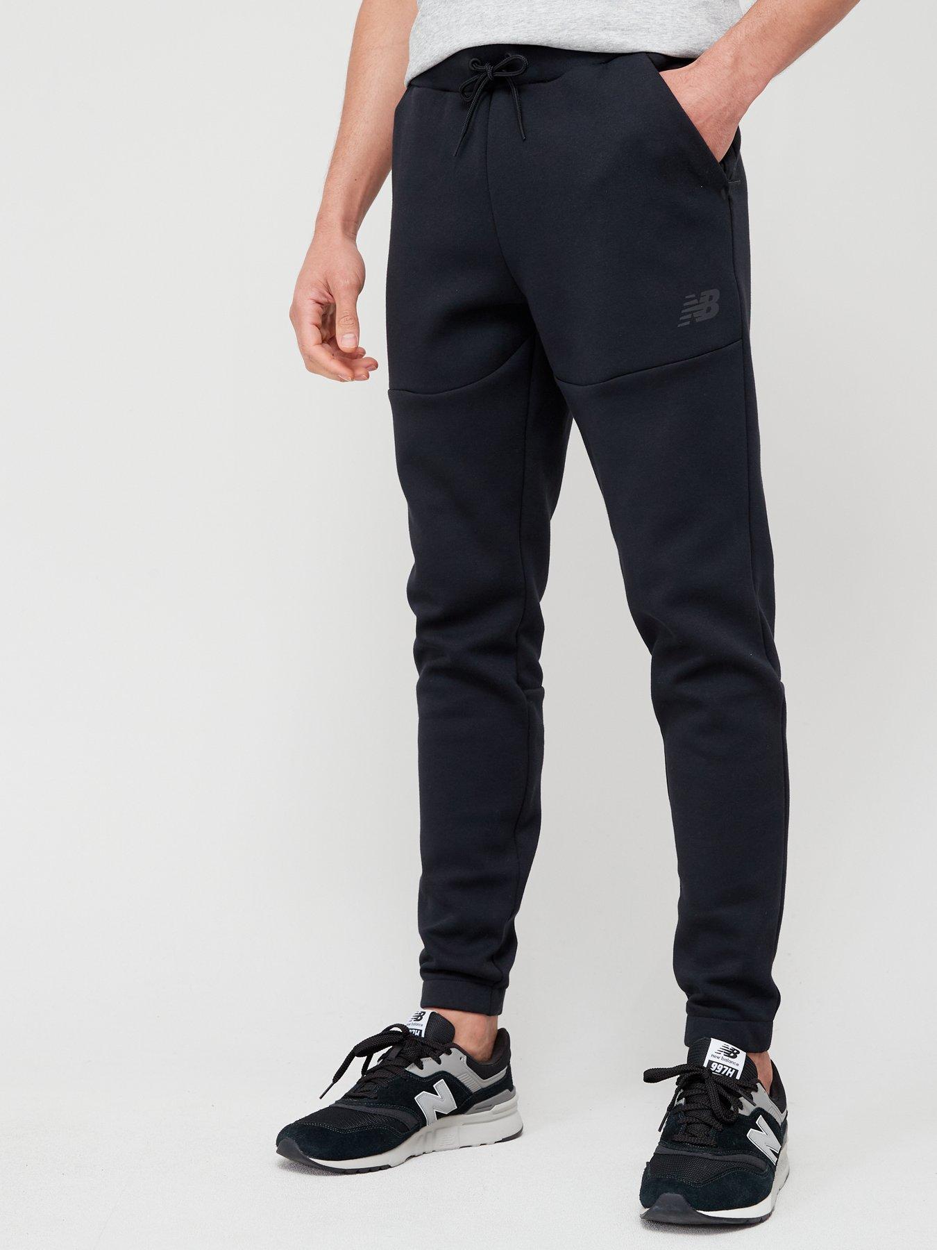 Tech fleece best sale joggers black