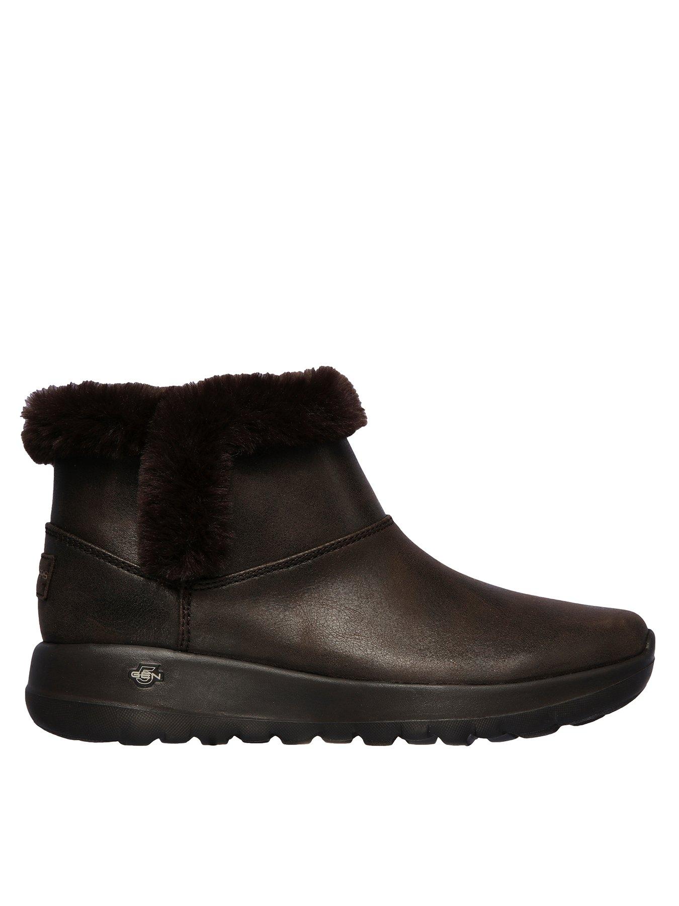 Skechers women's on the best sale go chugga comfort boots