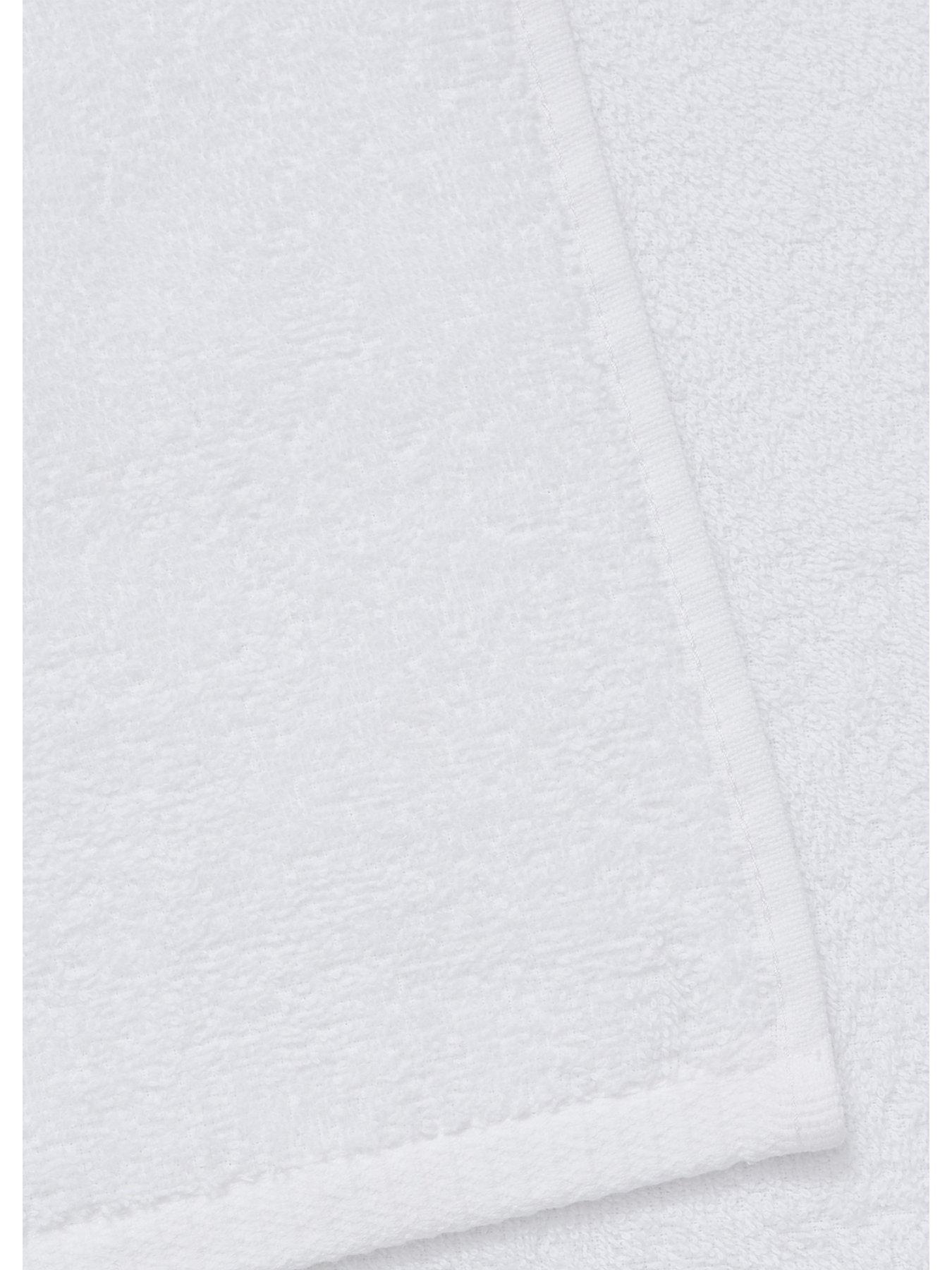 Image 4 of 5 of Catherine Lansfield Quick Dry 100% Cotton Towel Range