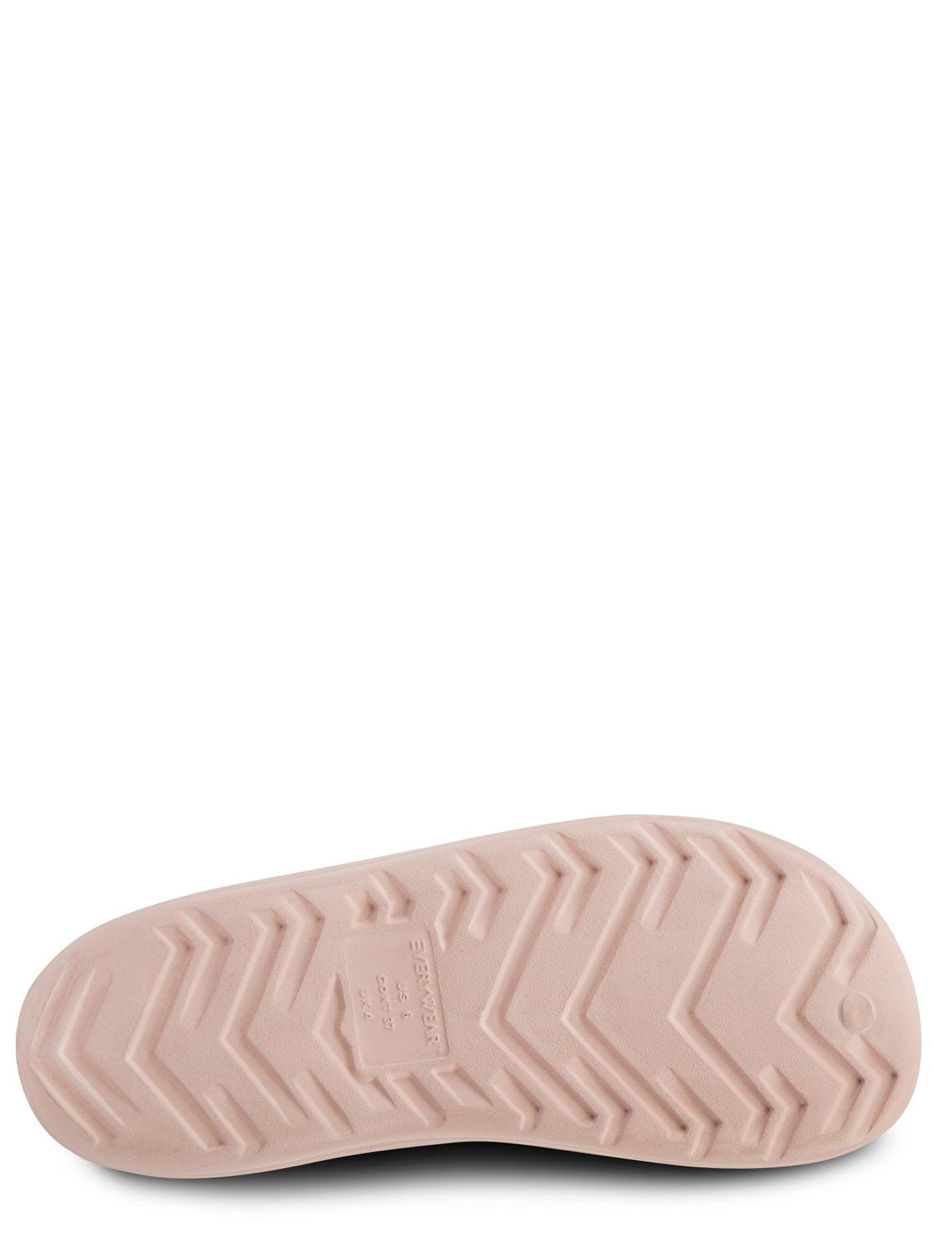  image of totes-ladies-solbounce-toe-post-sandal-light-pink